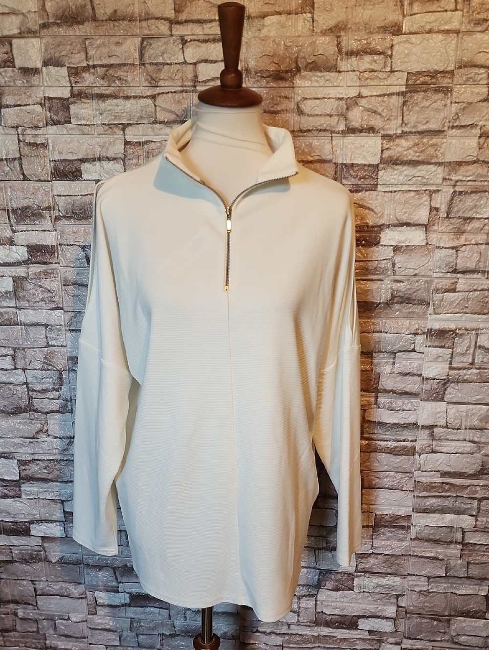 Zenergy By Chicos  Brand New White Blouse